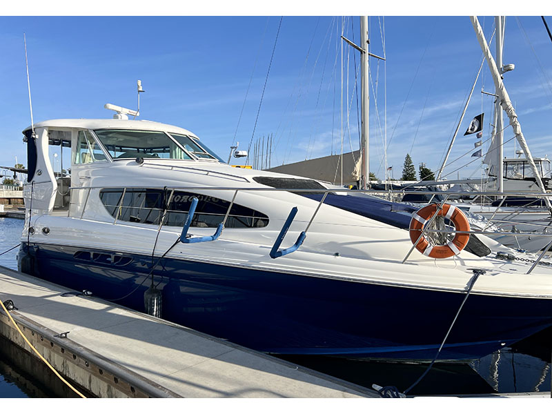 41′ SEA RAY 390 MY 2005