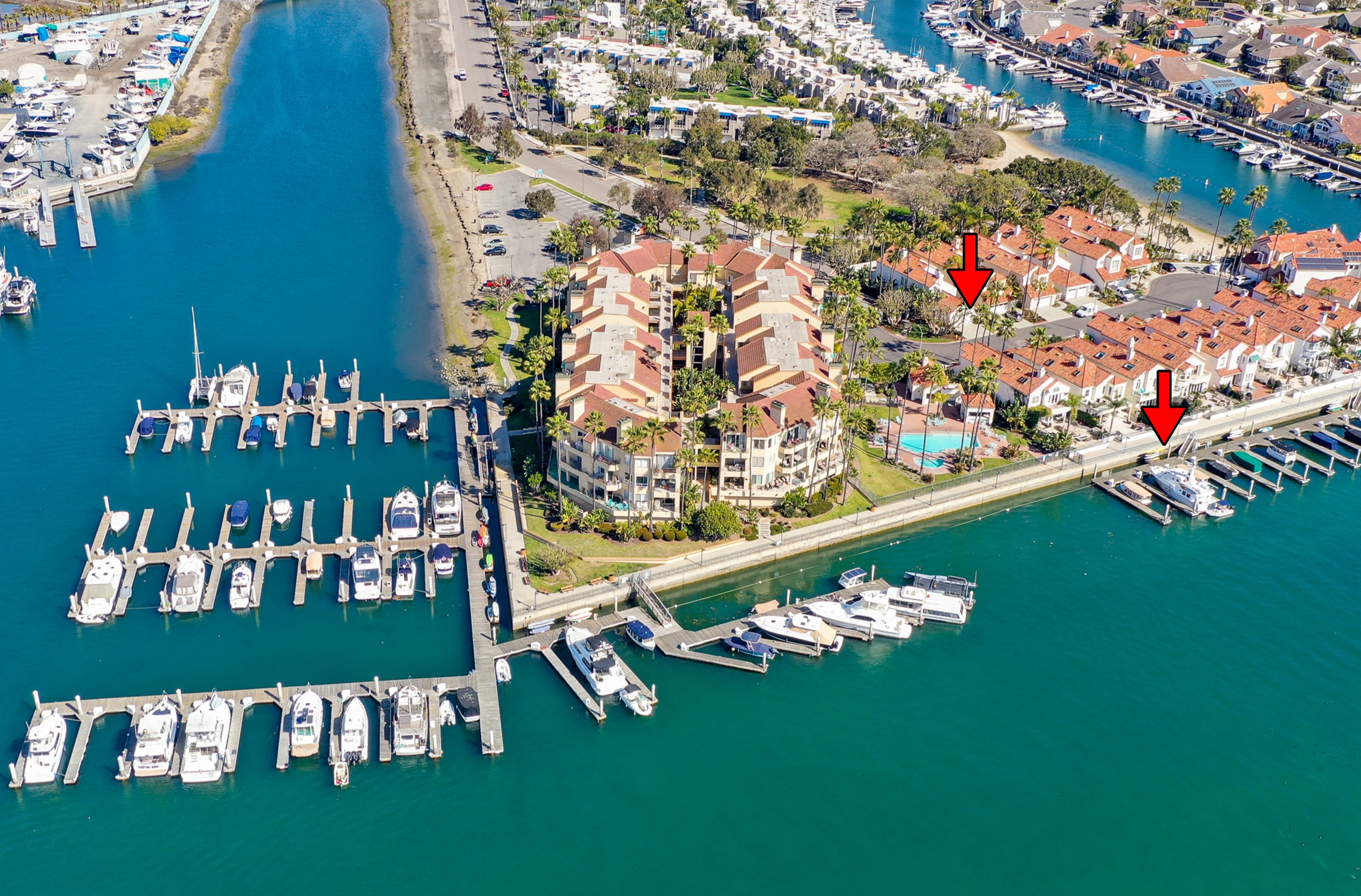 Home w/Deeded 45′ Main Channel Slip