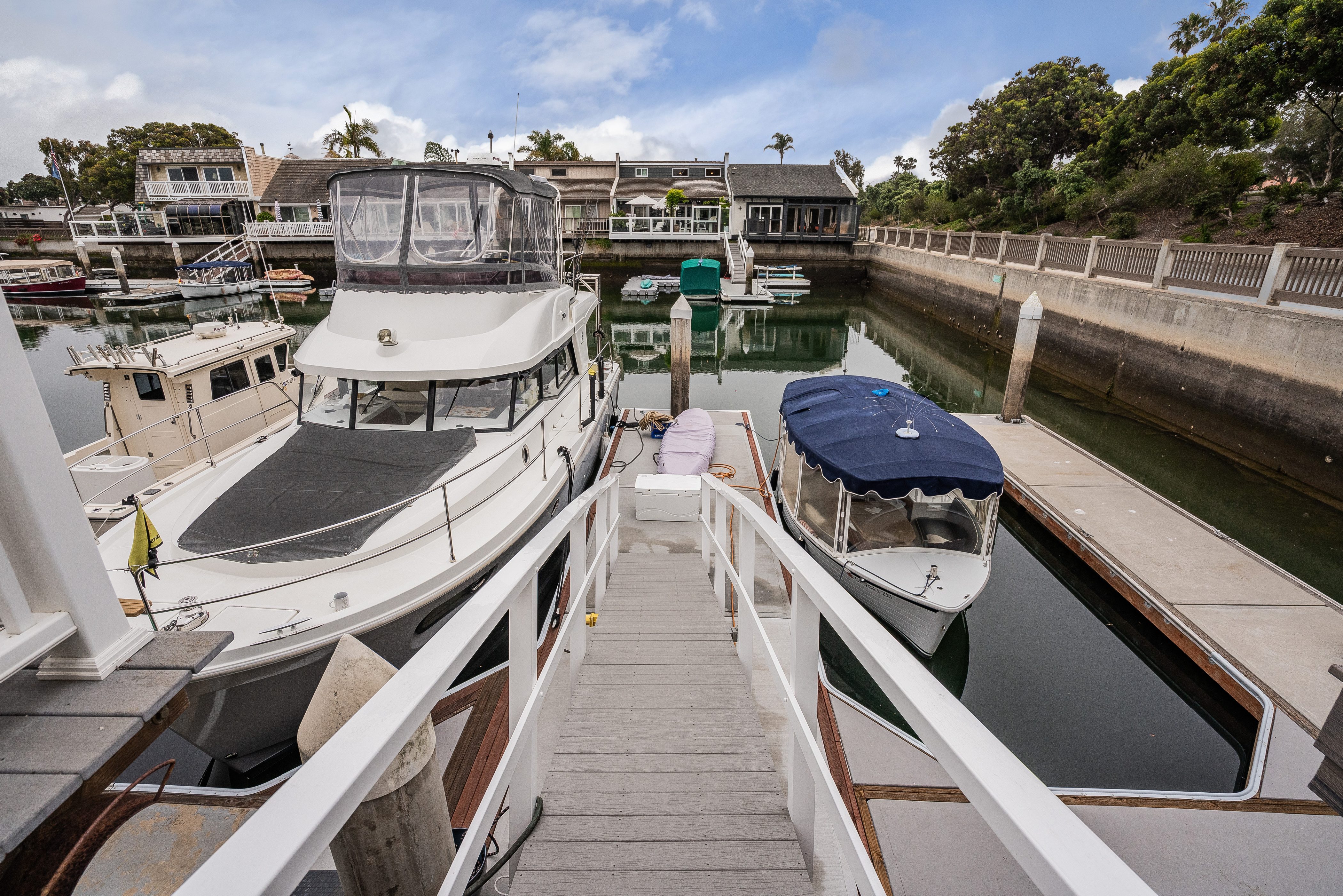 Boat Dock Home w/ 35′ Private Slip