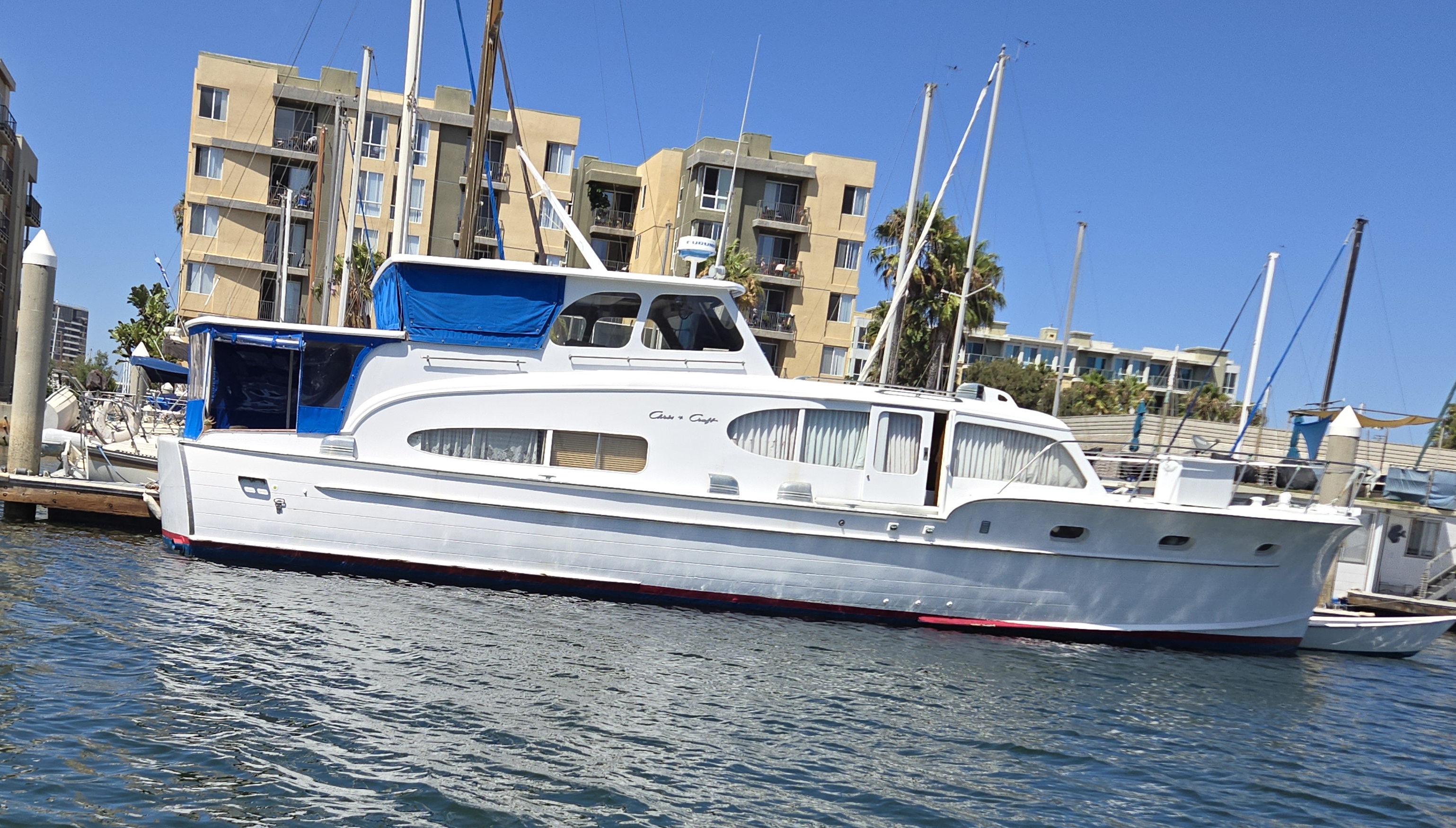 46 foot Chris Craft Catalina for sale